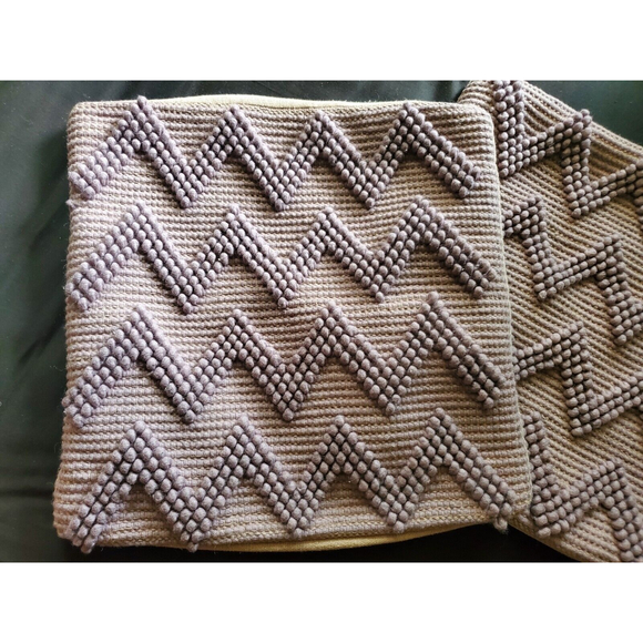 2x Hadley Wool Blend Throw Purple Pillow Covers Chevron w/Wear & Flaws - Picture 2 of 11